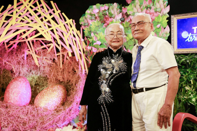 Cụ ông 90 tuổi 4 lần leo lên đỉnh Phan-Xi-Păng tiết lộ hôn nhân &quot;kim cương&quot; hạnh phúc - Ảnh 3.