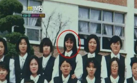 Nhìn lại loạt khoảnh khắc khi mới 16 tuổi của &quot;đệ nhất mỹ nhân xứ Hàn&quot; Kim Hee Sun, bảo sao tài tử Song Seung Hun phải đi bộ 7km chỉ để được tận mắt nhìn thấy cô - Ảnh 5.