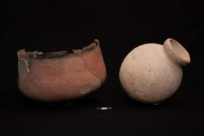 Phát hiện hài cốt người phụ nữ 3.700 năm tuổi, các nhà khảo cổ choáng váng khi phát hiện &quot;vật lạ&quot; ở xương chậu, mở rộng tầm mắt về việc sinh con của người xưa - Ảnh 3.