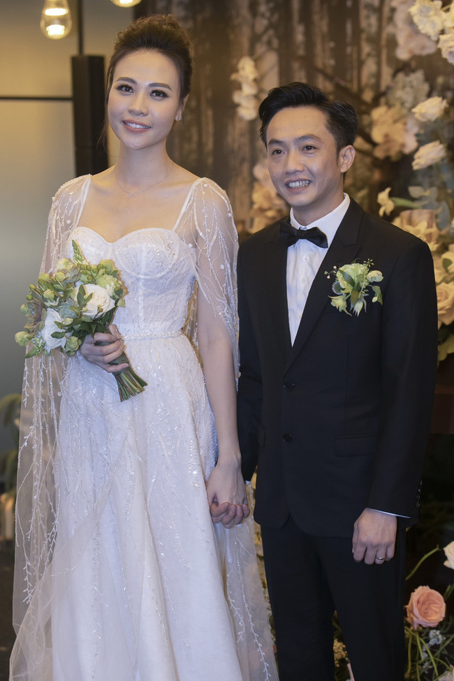 Không chỉ “trốn con” hẹn hò cuối tuần, Đàm Thu Trang còn công khai tuyên bố trong mắt chỉ có chồng - Ảnh 3.