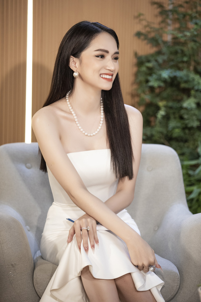 Hương Giang tiết lộ nguyên nhân thi Hoa hậu chuyển giới là muốn đổi đời, bật mí cách để trở thành sao hạng A - Ảnh 2.
