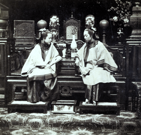 Loạt ảnh cũ phản ánh chân thật vẻ ngoài của các nữ nhân trong 1 gia đình quan chức triều nhà Thanh ngày xưa - Ảnh 5.