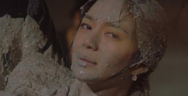 Loạt phim Hàn nhận lệnh phạt vì nhiều lý do: Ji Chang Wook khỏa thân đánh nhau, Kim Soo Hyun để gái xinh sờ soạng văng tục - Ảnh 6.