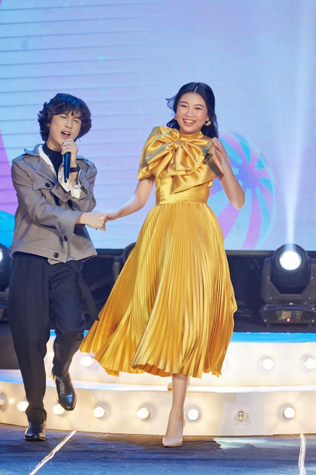 Hoa hậu nhí 15 tuổi cao 1m74 - Ngọc Lan Vy chi tiền khủng mua váy thiết kế độc quyền - Ảnh 6.