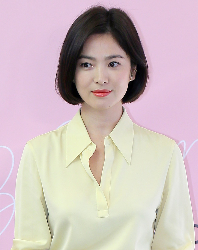 Nhìn bộ sưu tập tóc ngắn của Song Hye Kyo là biết ngay kiểu nào giúp hack tuổi, kiểu nào khiến chị em &quot;dừ&quot; hẳn đi - Ảnh 3.